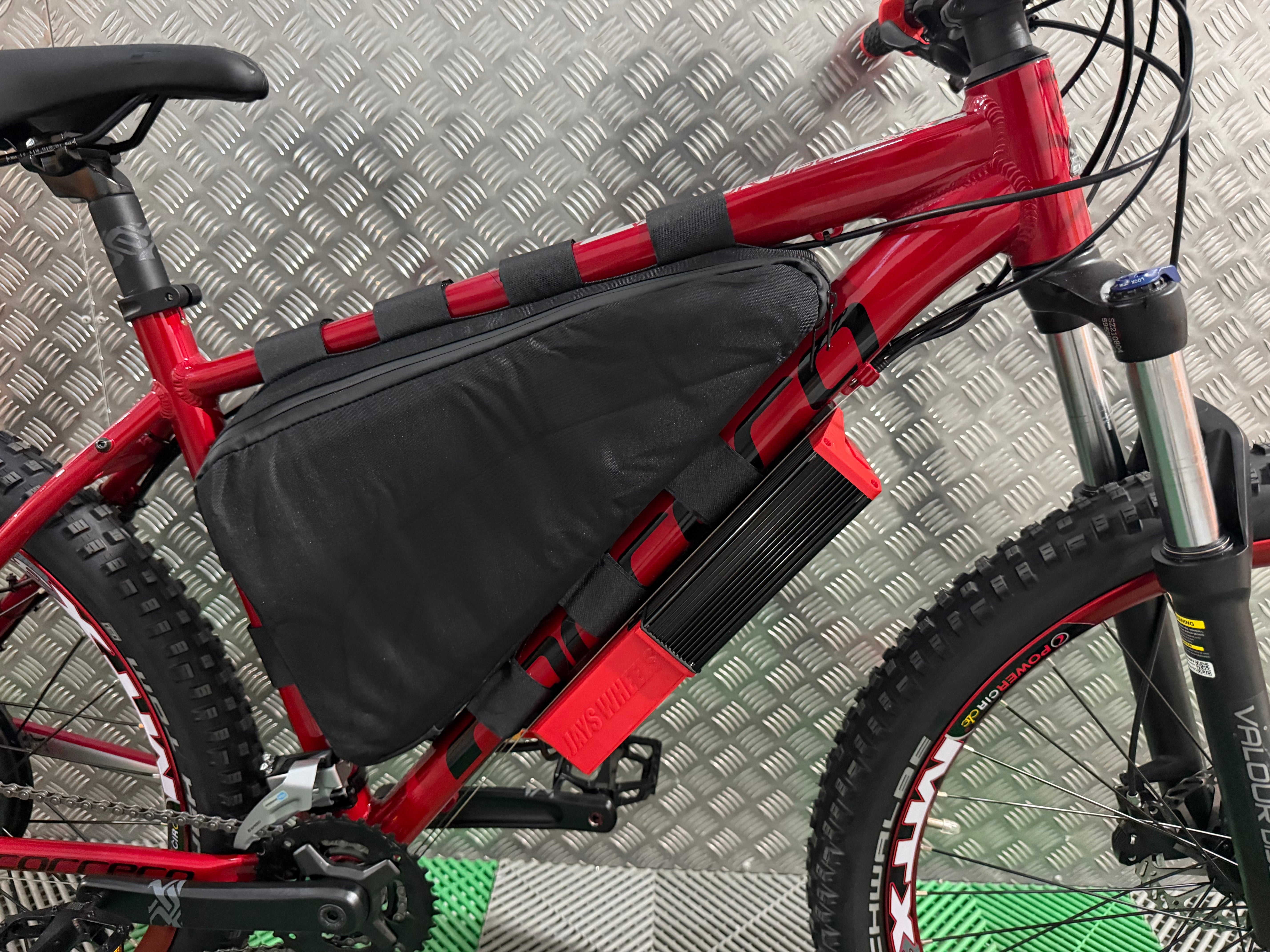 Carrera valour disk 2000w 52v electric e bike