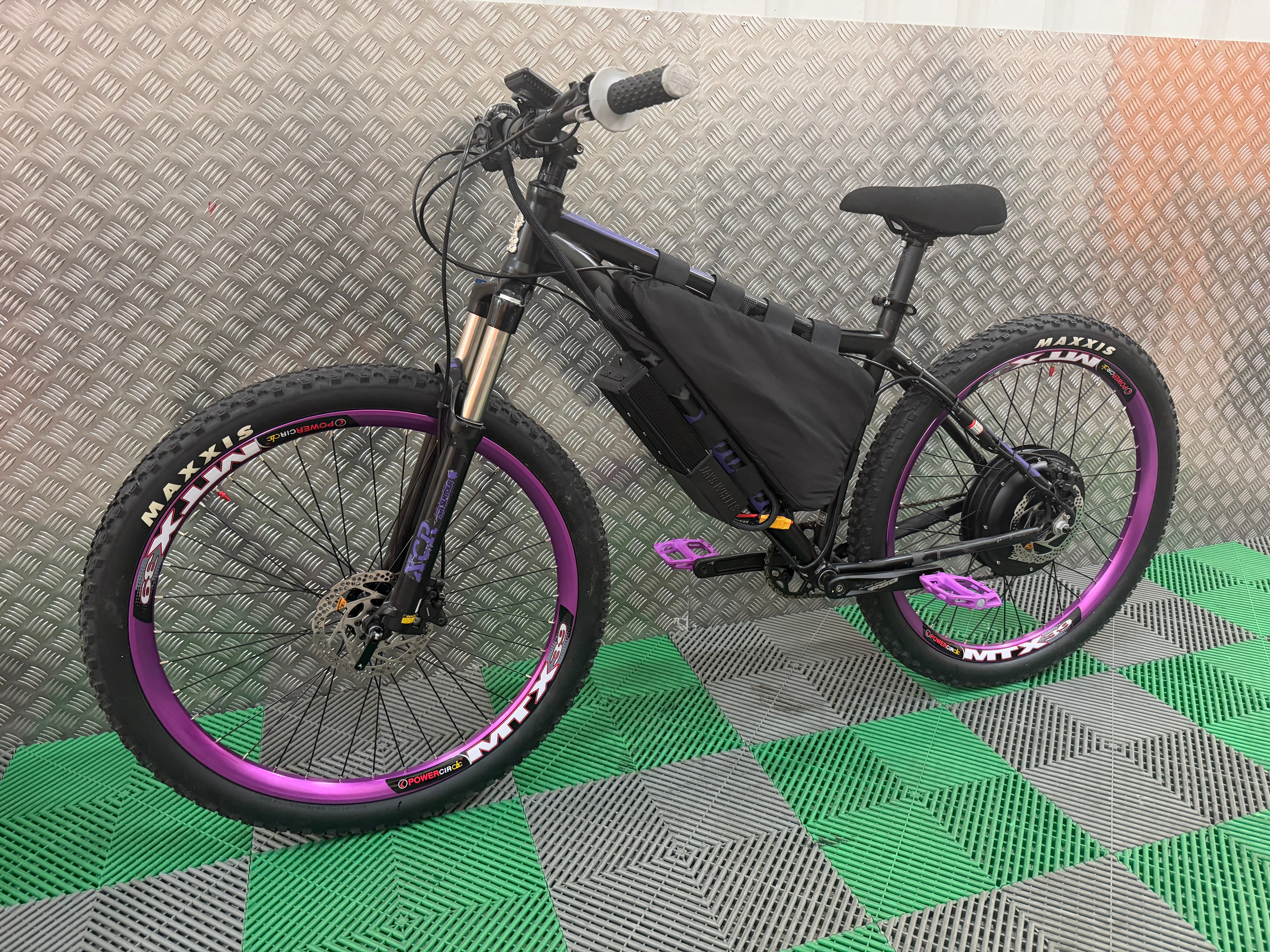 Voodoo maji 2000w 52v electric