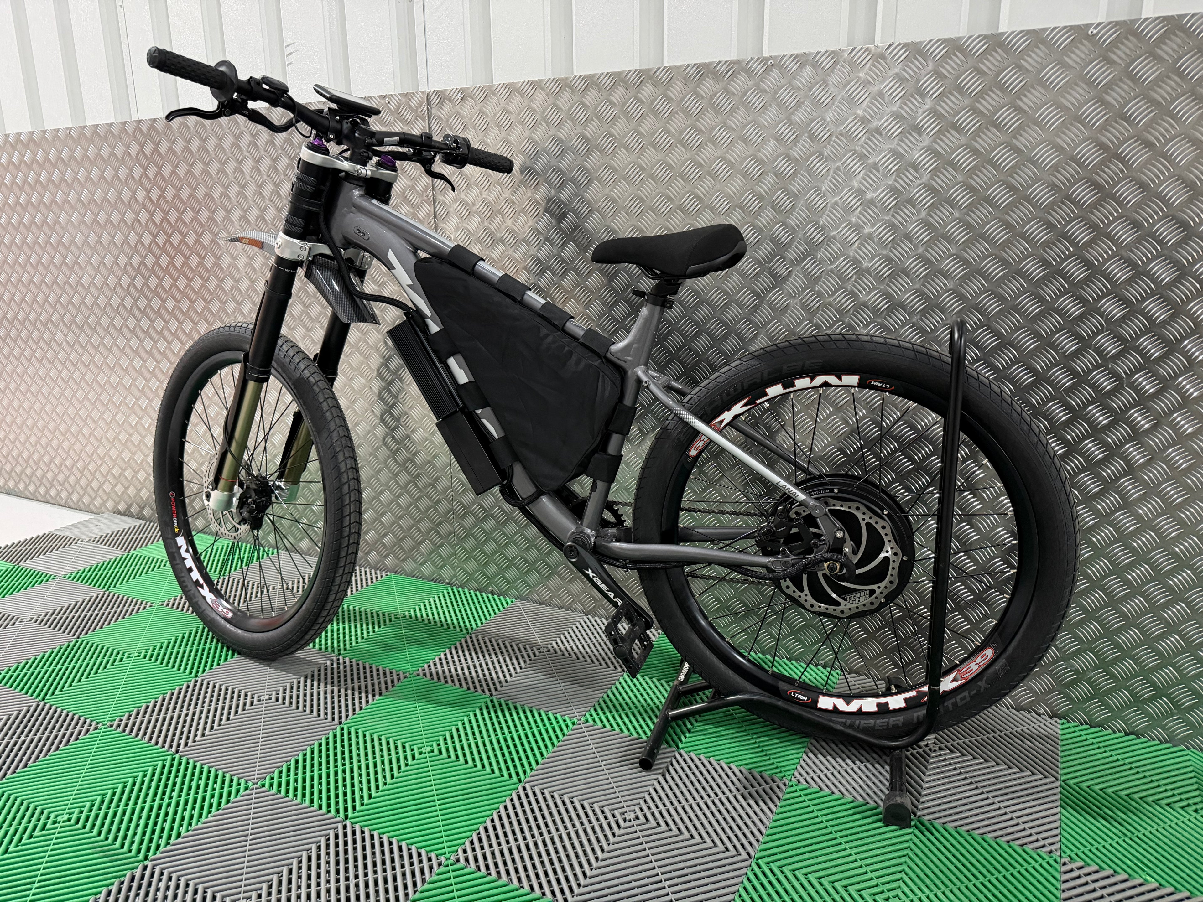 Kona lanai 4.5KW peak 3000w 72v electric e bike