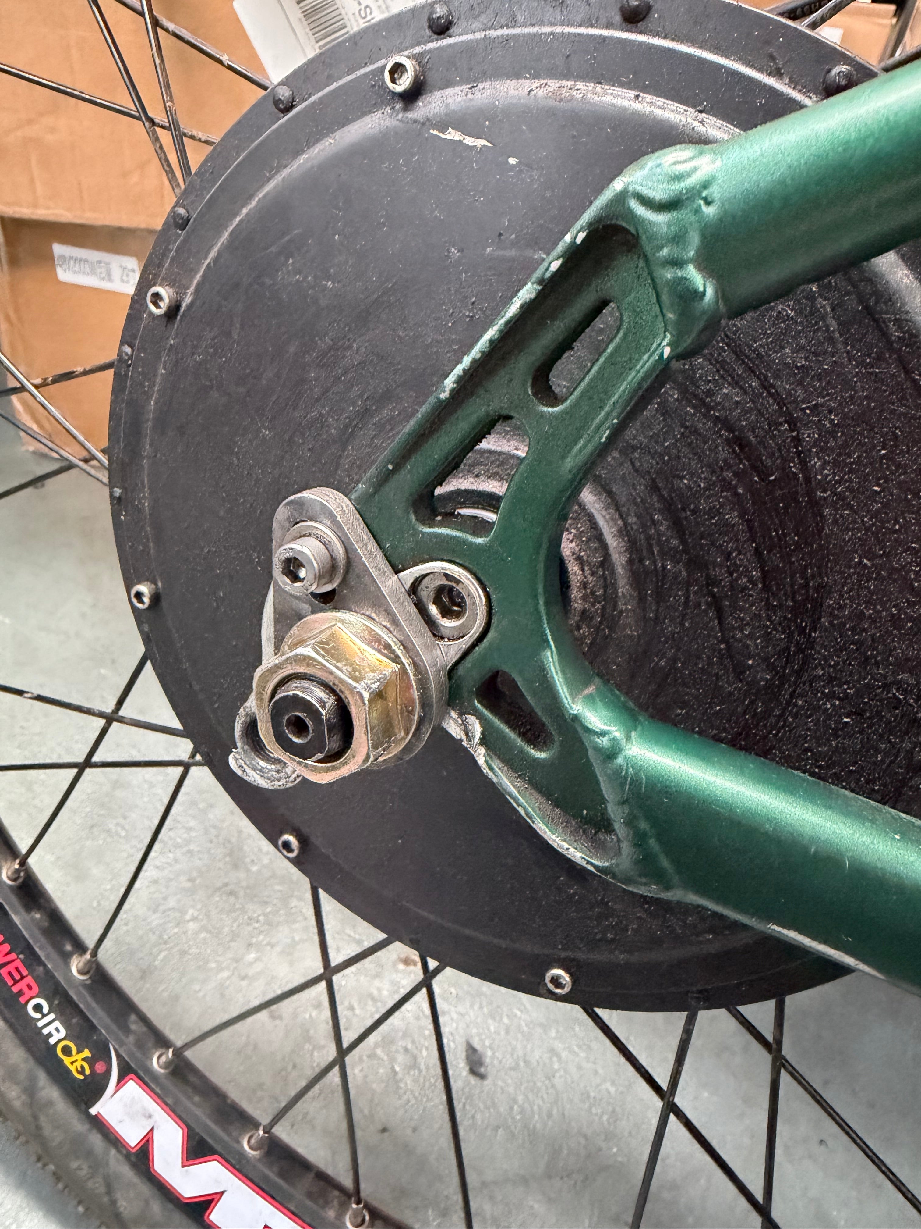 Universal torque arms