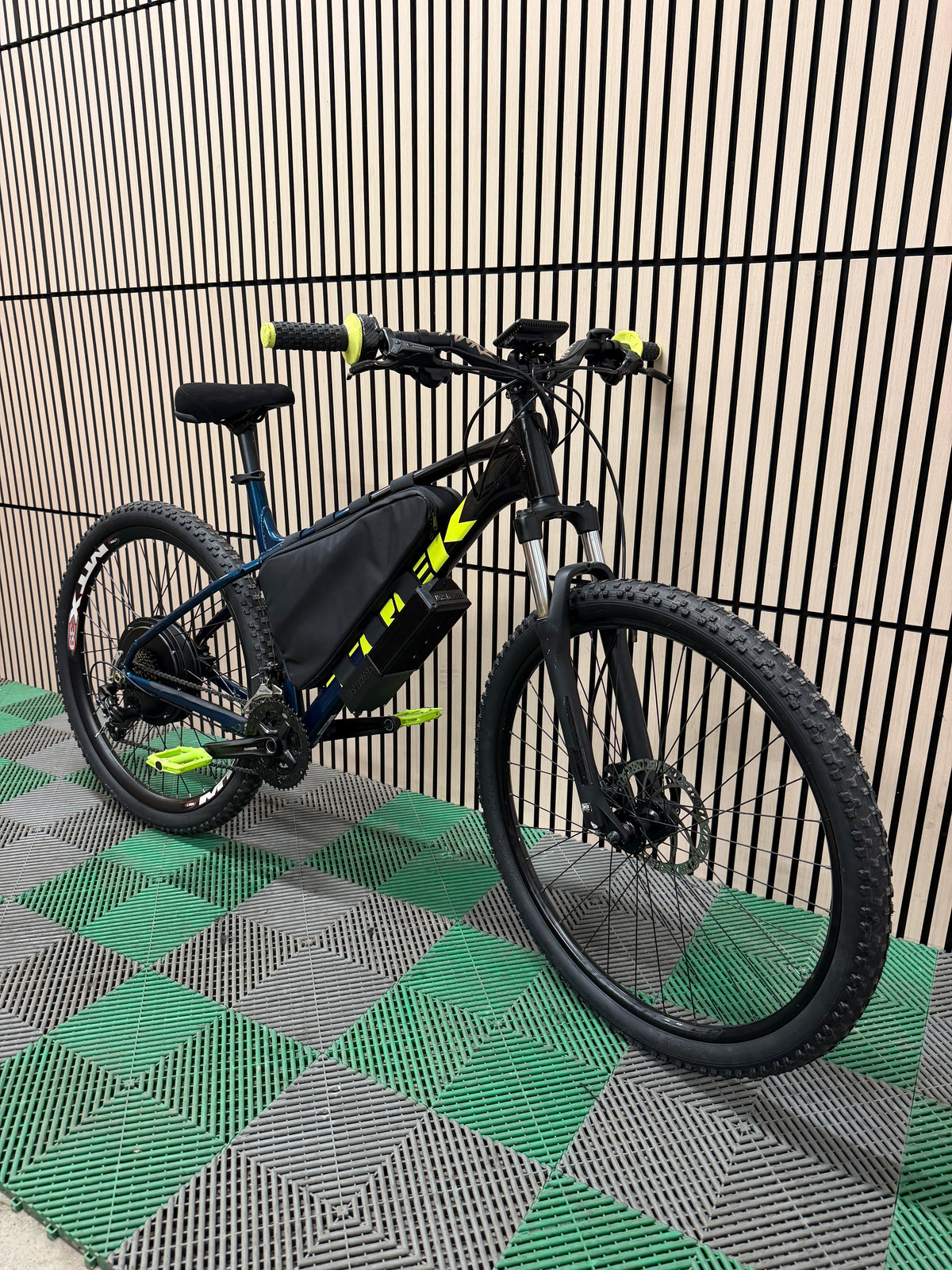 Trek marlin 5 52v 2000w electric e bike