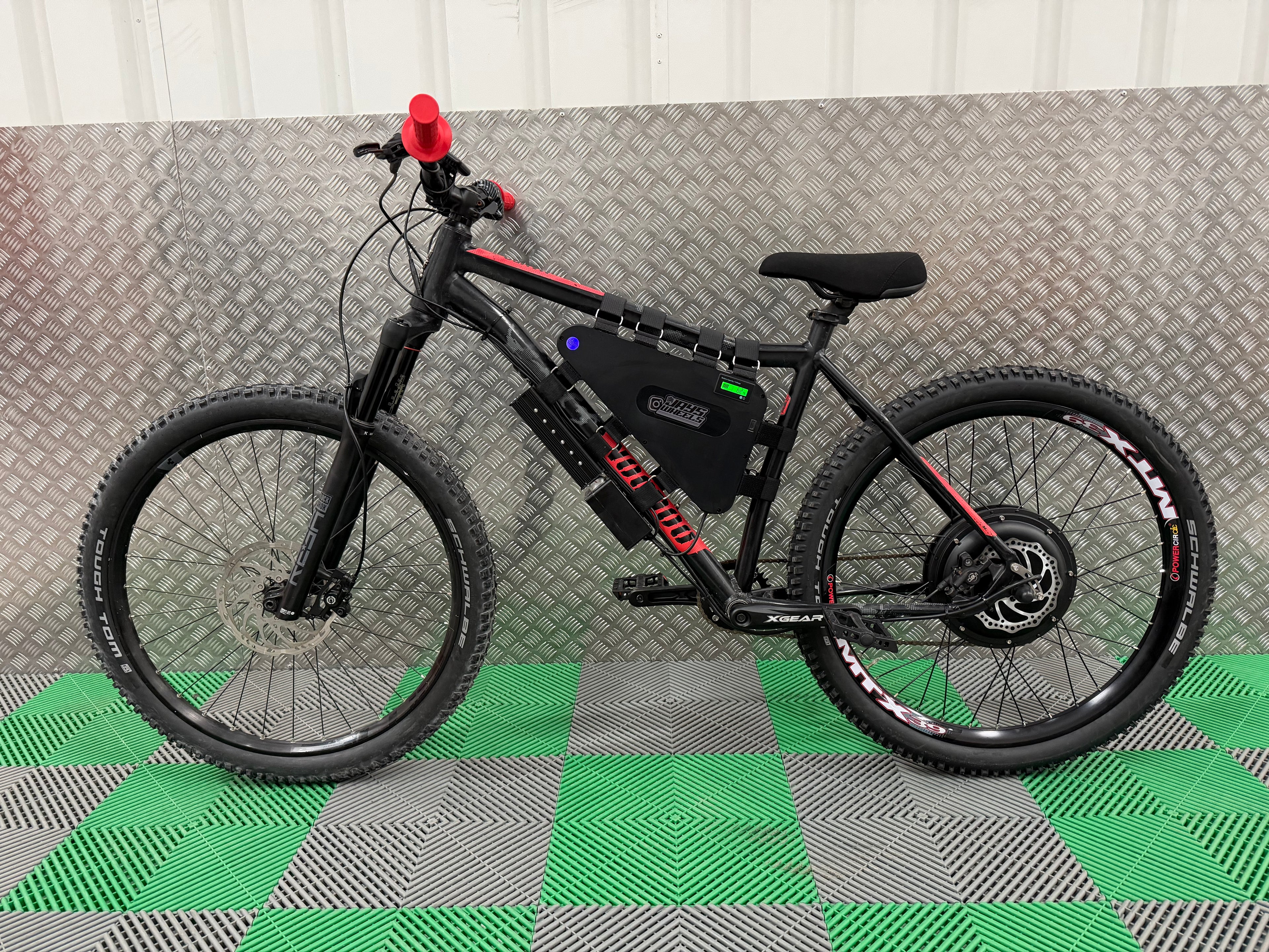 Voodoo mambo 1500w 52v electric e bike