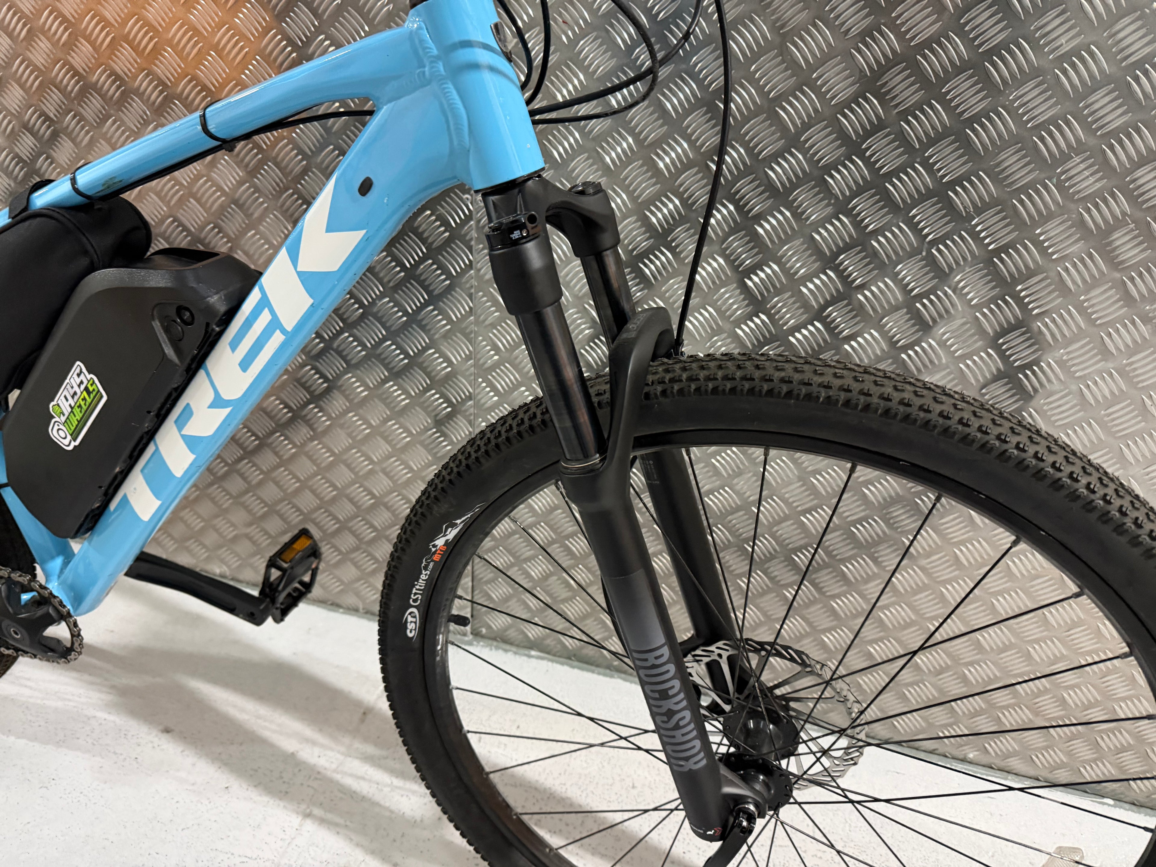 Trek marlin 7 1000w 48v electric e bike